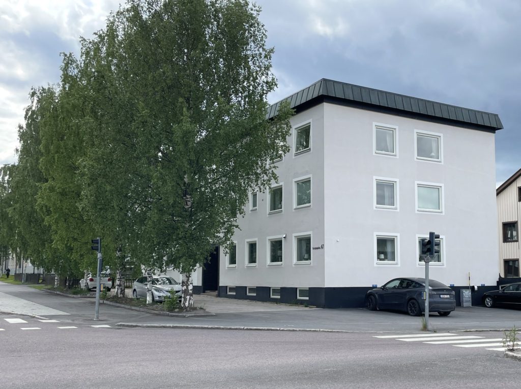 Galären förvärvar bostadsfastighet i centrum