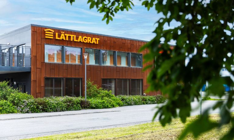 När förråden tog slut såg Erik en möjlighet